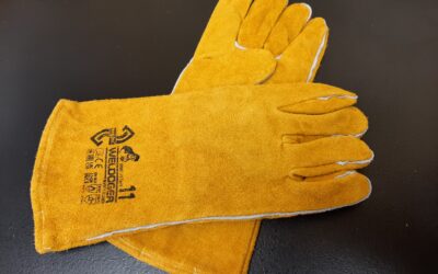 Rękawice spawacza – dlaczego ochrona jest ważna?